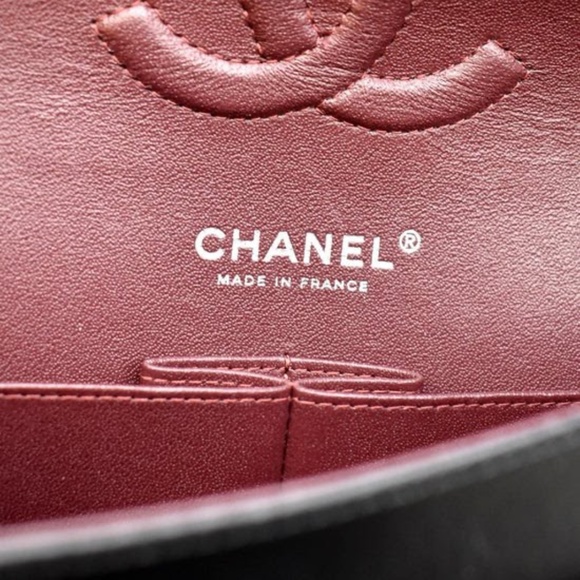 CHANEL Classic Medium Double Flap Quilted Leather Shoulder Bag - Black - Picture 3 of 4